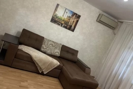 2-к. квартира, 52 м², 3/9 эт.