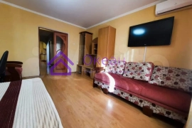 3-к. квартира, 80 м², 3/5 эт.