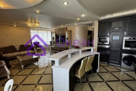 3-к. квартира, 100 м², 5/9 эт.