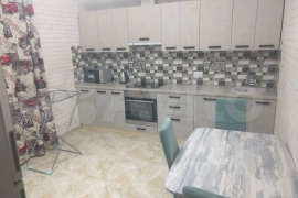 2-к. квартира, 60 м², 3/5 эт.